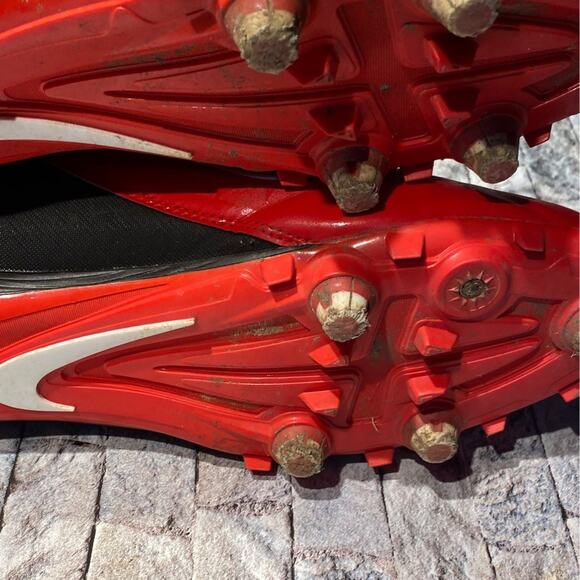 Men's 11 1/2 Nike Alpha Cleats - Picture 11 of 12
